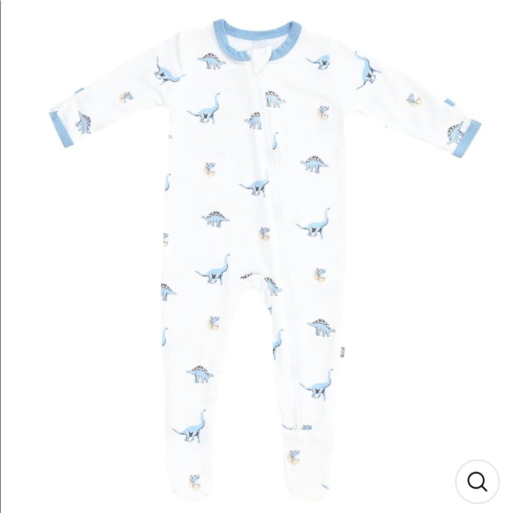 Kyte BABY Zippered Footie in Jurassic. Size 18-24m
